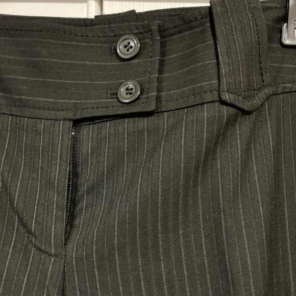 White House Black Market Black Lindsey Pinstriped Bootcut Leg Pants Size 6 - Picture 1 of 8